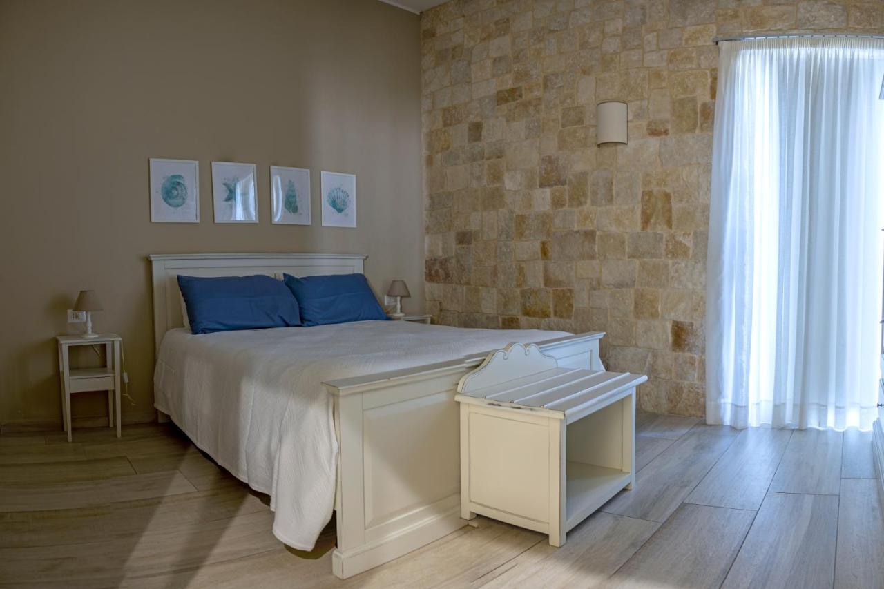 Torrelama Room & Breakfast Trani Buitenkant foto