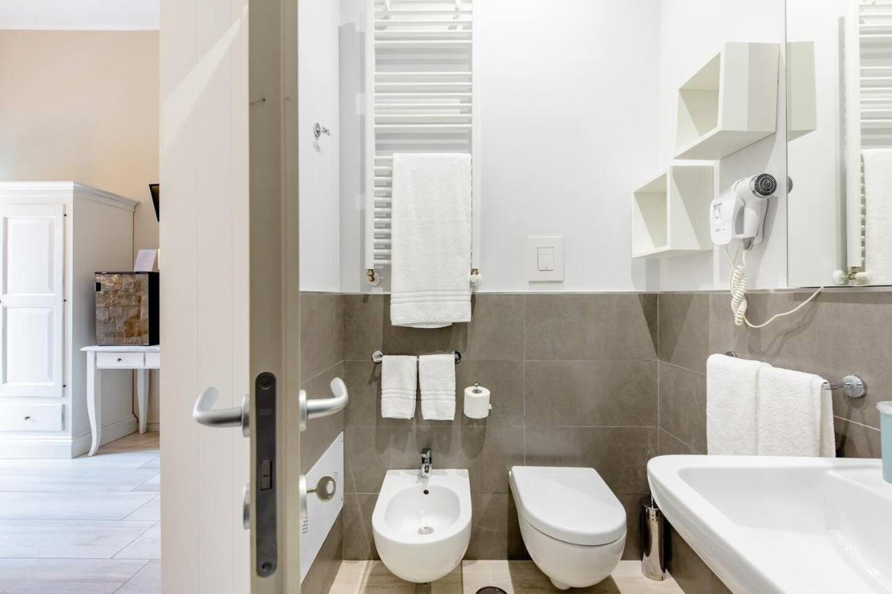 Torrelama Room & Breakfast Trani Buitenkant foto